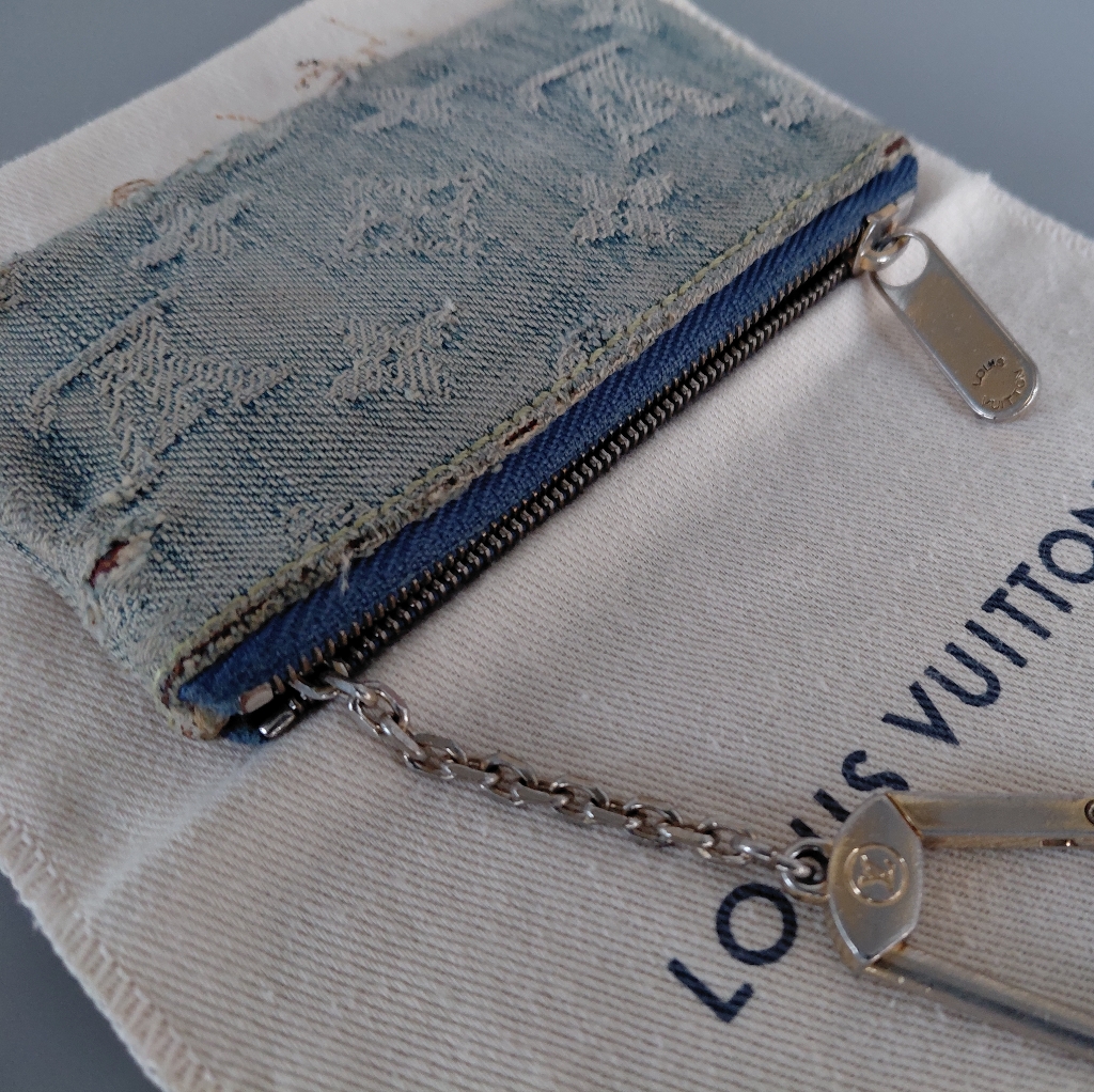 Louis Vuitton Beautiful Blue Denim Edition Key Holder Pouchette Cleft Pouch